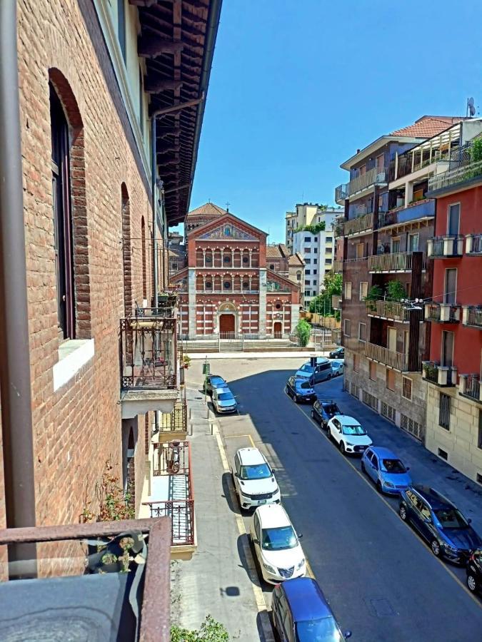 Charming Design Apartment Into Navigli District Milan Extérieur photo