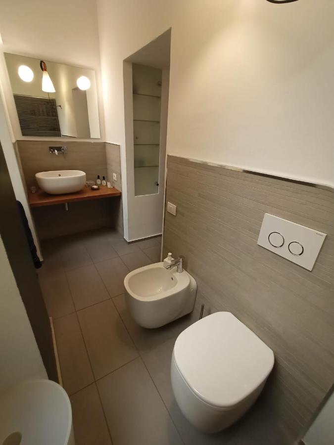Charming Design Apartment Into Navigli District Milan Extérieur photo