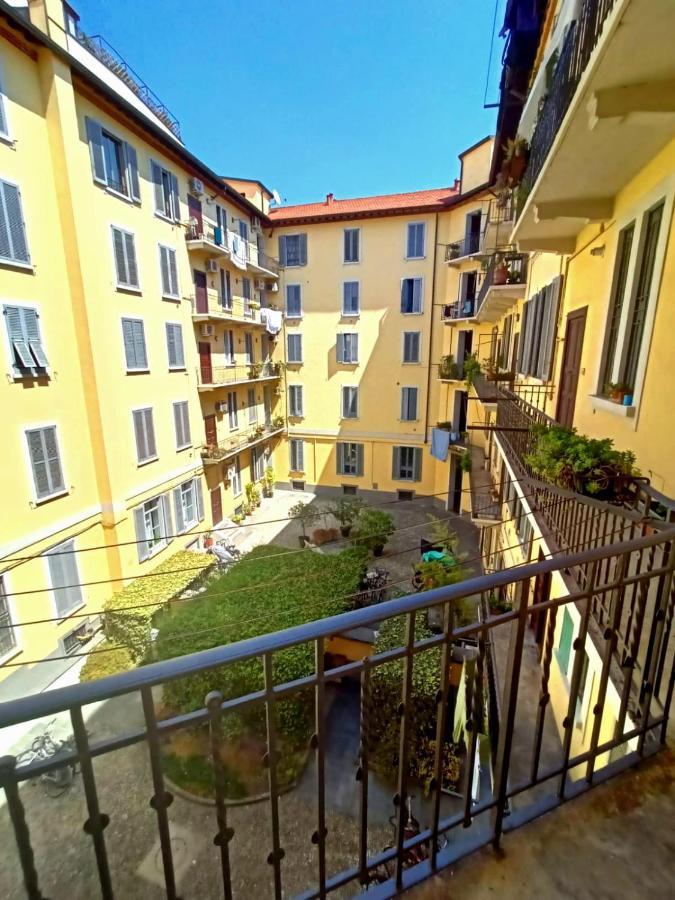 Charming Design Apartment Into Navigli District Milan Extérieur photo